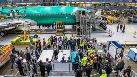 Boeing workers listen to CEO Stan Deal